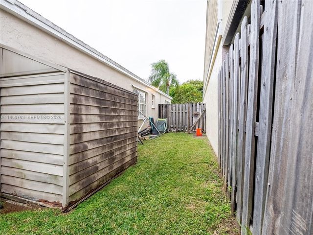206 SW 159th Way, Sunrise, FL 33326