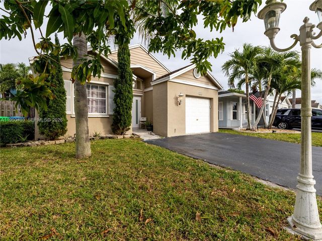 206 SW 159th Way, Sunrise, FL 33326