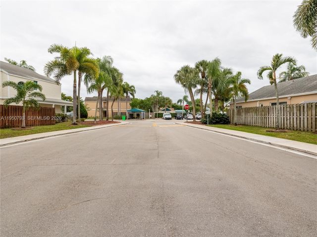 206 SW 159th Way, Sunrise, FL 33326