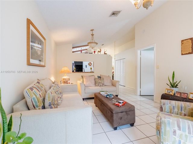 206 SW 159th Way, Sunrise, FL 33326