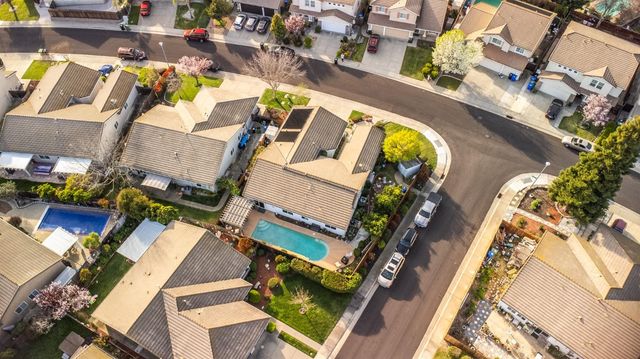 8659 Tegea Way, Elk Grove, CA 95624