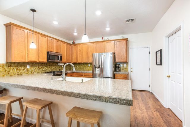 8659 Tegea Way, Elk Grove, CA 95624