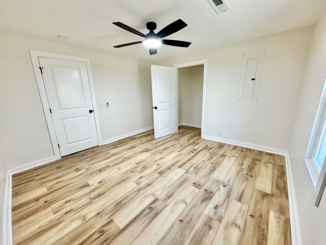 220 Friendship Hollow Rd, S, Pleasant Shade, TN 37145