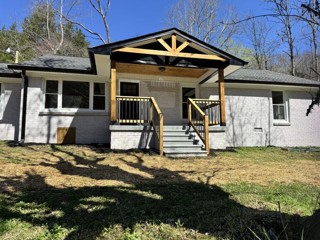 220 Friendship Hollow Rd, S, Pleasant Shade, TN 37145