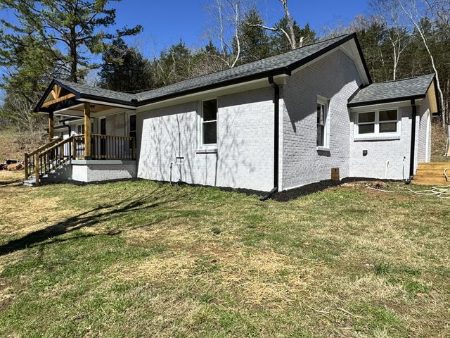 220 Friendship Hollow Rd, S, Pleasant Shade, TN 37145