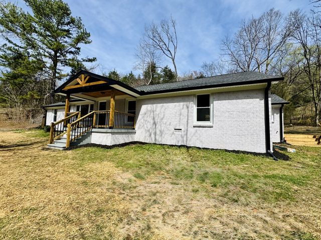 220 Friendship Hollow Rd, S, Pleasant Shade, TN 37145
