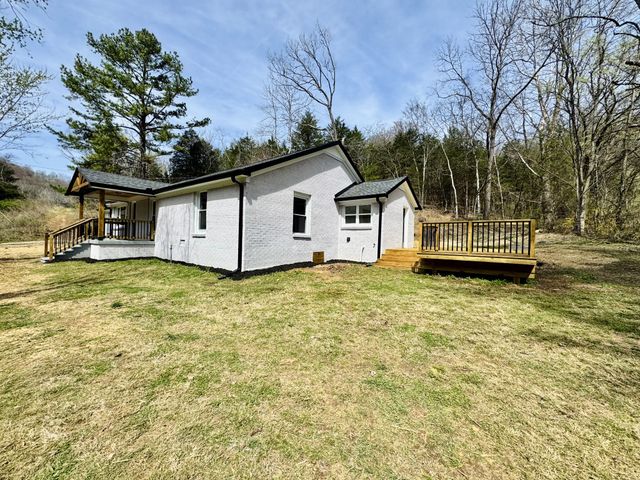 220 Friendship Hollow Rd, S, Pleasant Shade, TN 37145