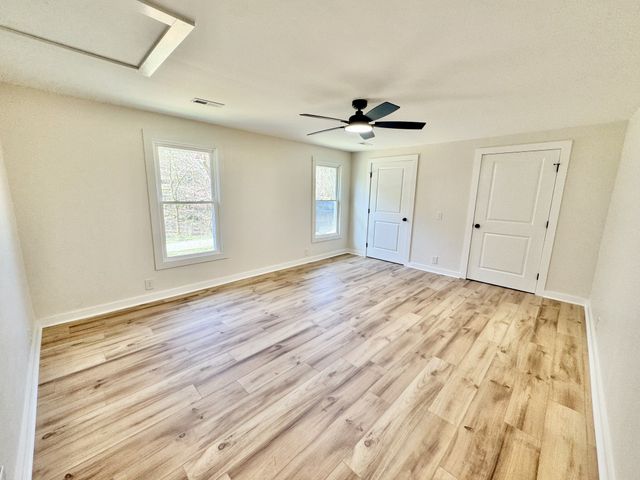 220 Friendship Hollow Rd, S, Pleasant Shade, TN 37145