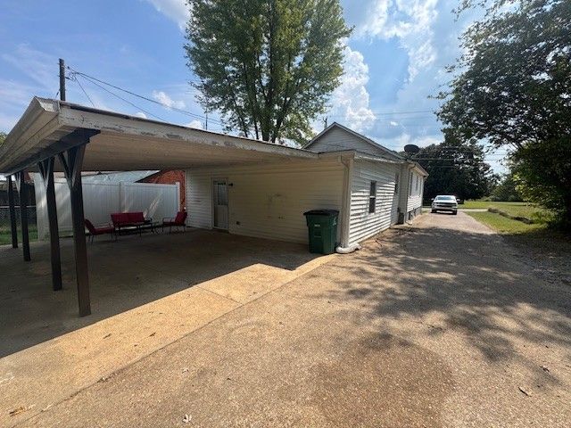 109 Swan Ave, Hohenwald, TN 38462