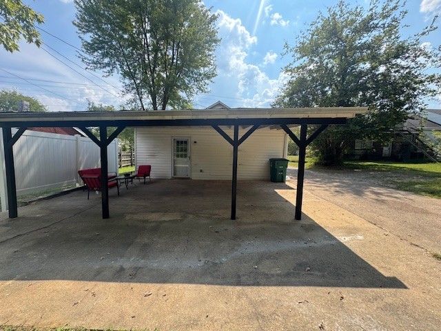 109 Swan Ave, Hohenwald, TN 38462