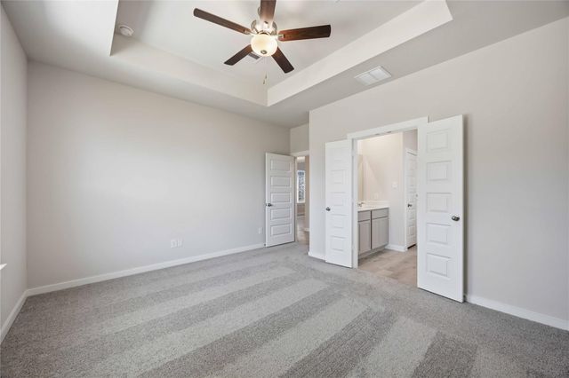 1060 Lilly Lane, Bellville, TX 77418