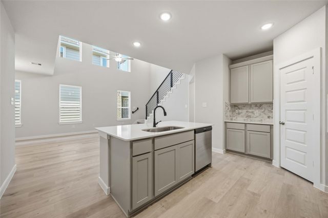 1060 Lilly Lane, Bellville, TX 77418