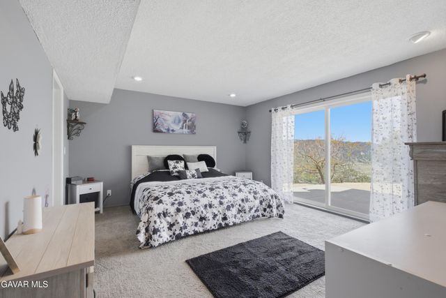 26201 Cumberland Road, Tehachapi, CA 93561