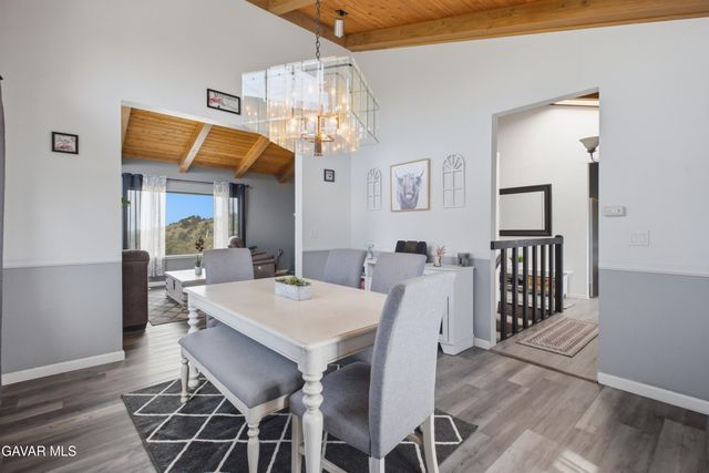 26201 Cumberland Road, Tehachapi, CA 93561