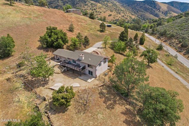 26201 Cumberland Road, Tehachapi, CA 93561