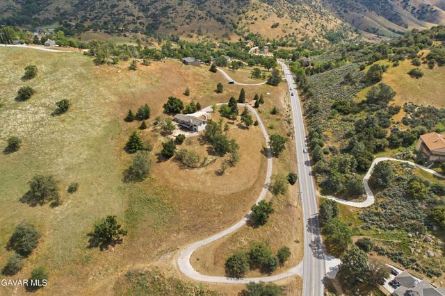 26201 Cumberland Road, Tehachapi, CA 93561