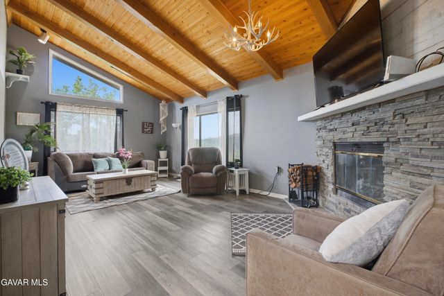 26201 Cumberland Road, Tehachapi, CA 93561