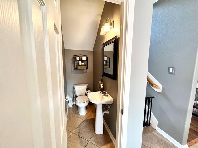 2225 Naomi Street, Houston, TX 77054