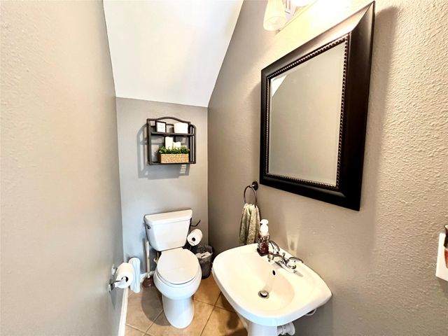 2225 Naomi Street, Houston, TX 77054