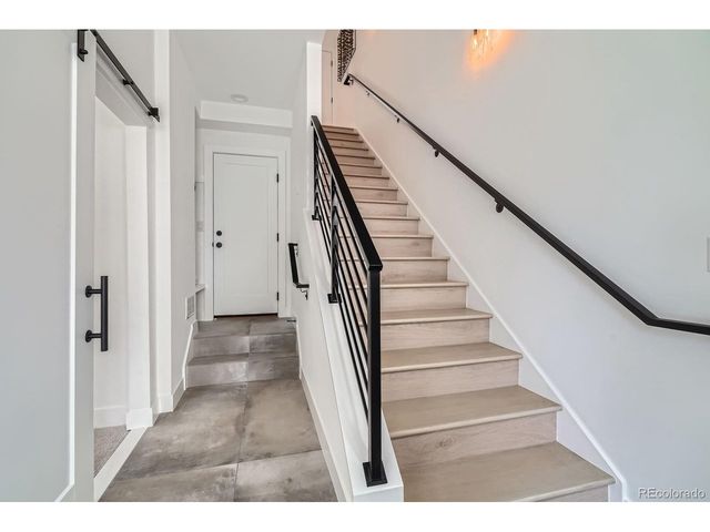 2128 Applewood Dr, Lakewood, CO 80215