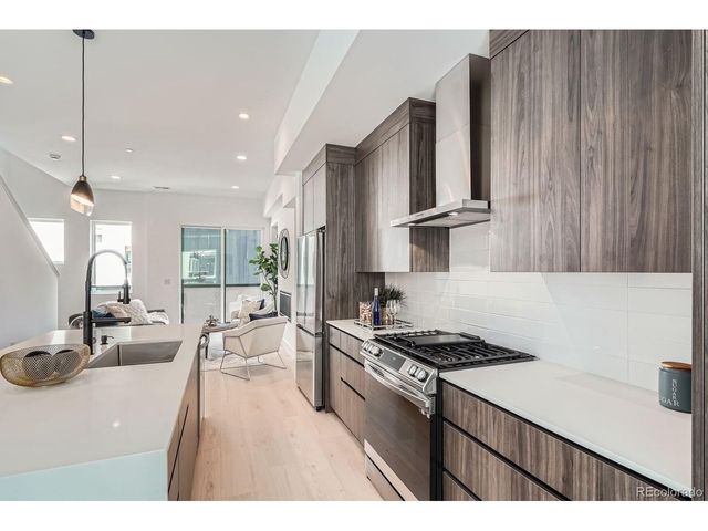 2128 Applewood Dr, Lakewood, CO 80215