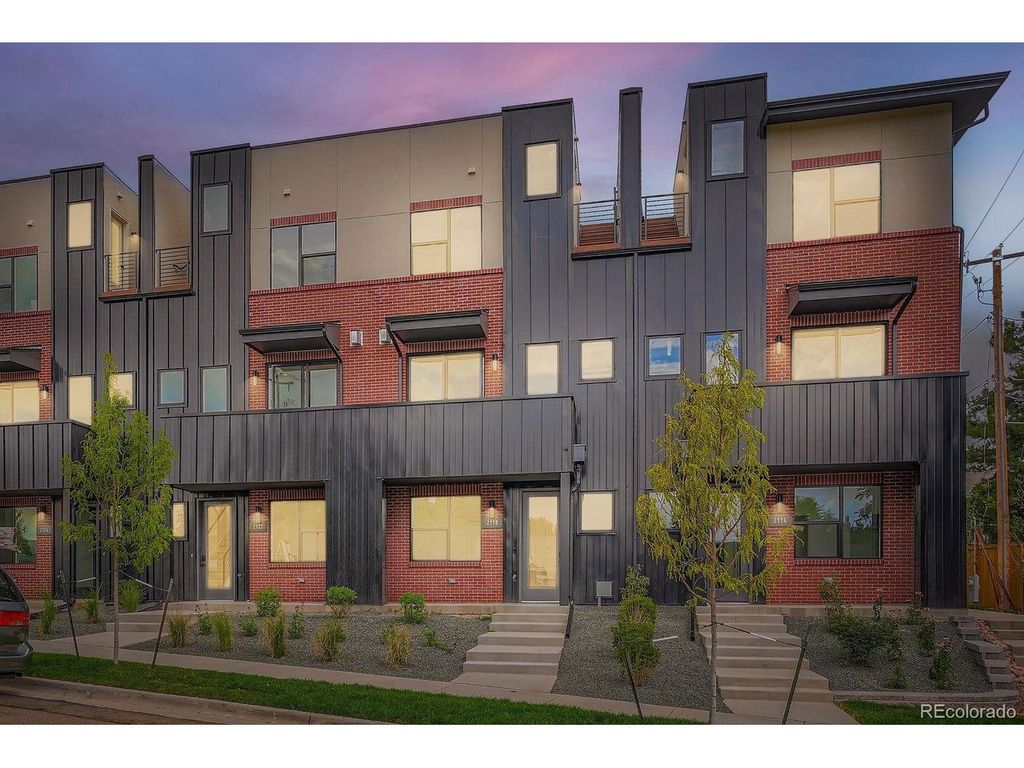 2128 Applewood Dr, Lakewood, CO 80215