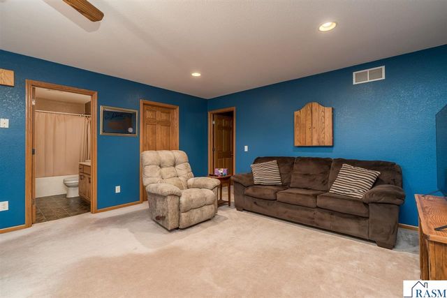 118 Chase Avenue, Nicollet, MN 56074