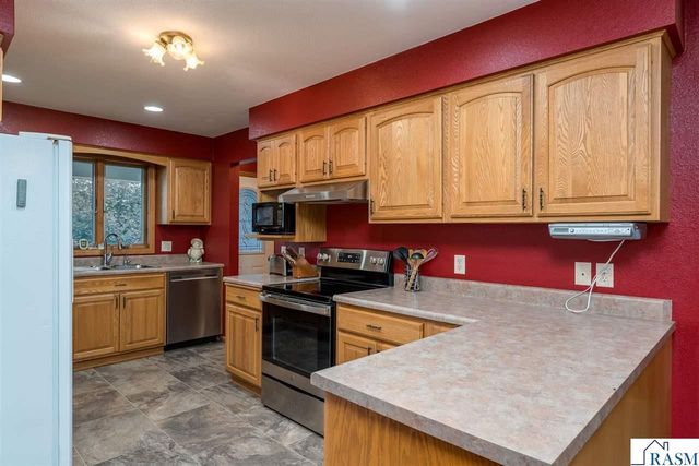 118 Chase Avenue, Nicollet, MN 56074