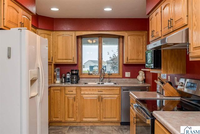 118 Chase Avenue, Nicollet, MN 56074