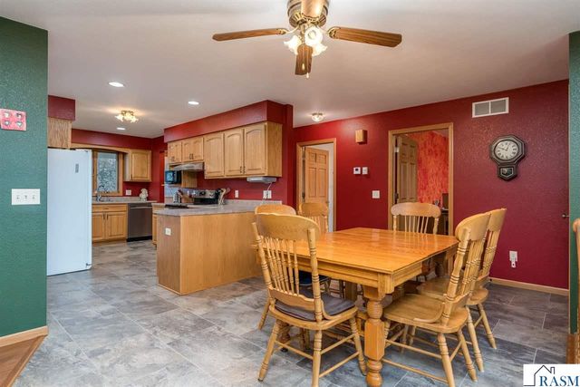 118 Chase Avenue, Nicollet, MN 56074