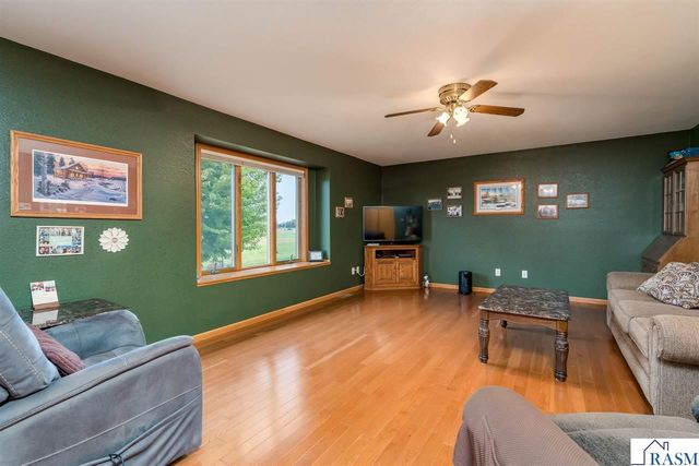 118 Chase Avenue, Nicollet, MN 56074