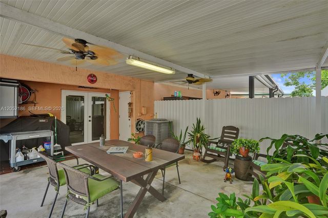 2359 W 74th Street 1104, Hialeah, FL 33016