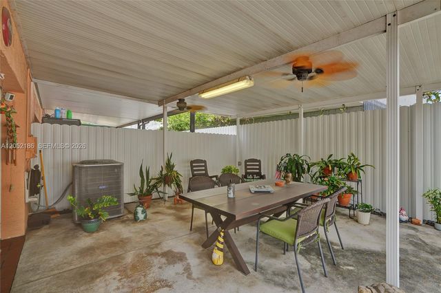 2359 W 74th Street 1104, Hialeah, FL 33016