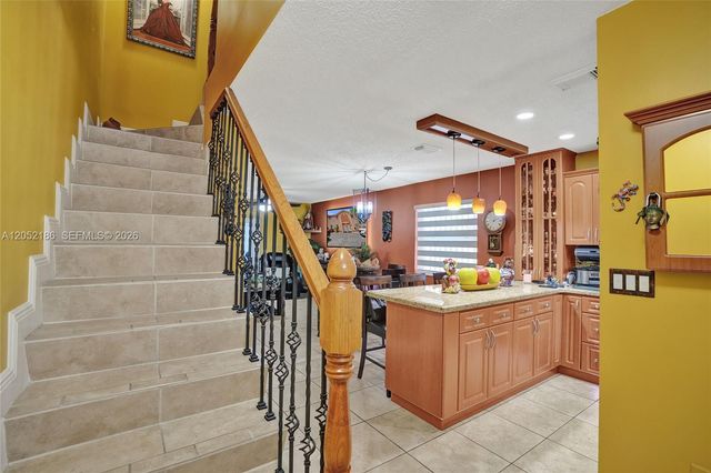 2359 W 74th Street 1104, Hialeah, FL 33016