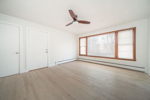 5201 W Wellington Avenue 2E, Chicago, IL 60641