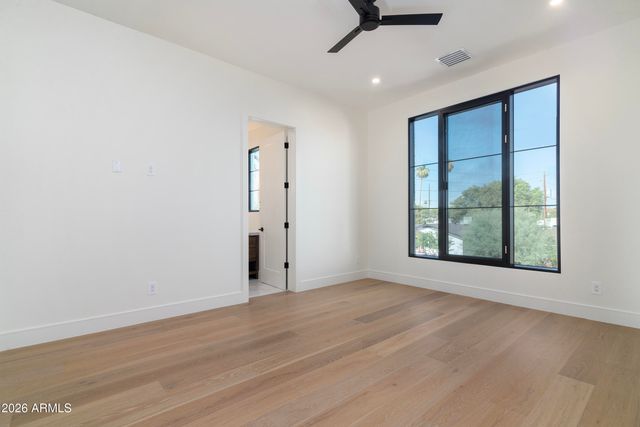 4030 N 49TH Street, Phoenix, AZ 85018