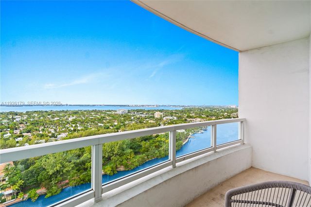 4401 Collins Avenue 2517, Miami Beach, FL 33140