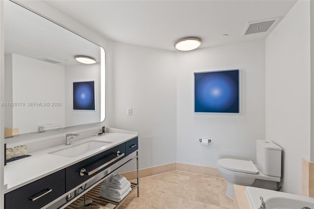 4401 Collins Avenue 2517, Miami Beach, FL 33140
