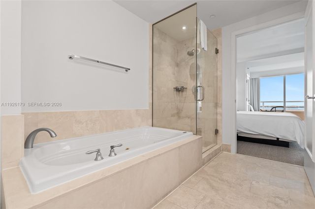 4401 Collins Avenue 2517, Miami Beach, FL 33140
