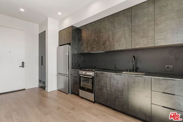 10700 Tabor Street 306, Los Angeles, CA 90034