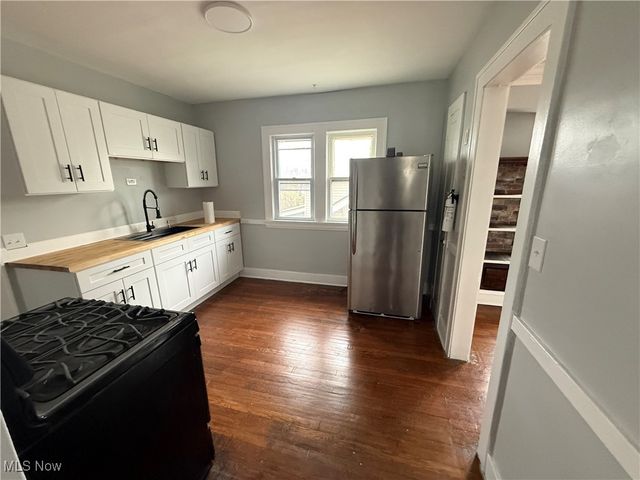 3540 E 154 Street 2, Cleveland, OH 44120