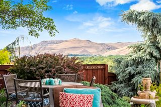 5670 S Schooner Way, Boise, ID 83716