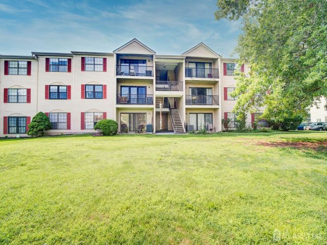 380 Lancaster Court, Piscataway, NJ 08854
