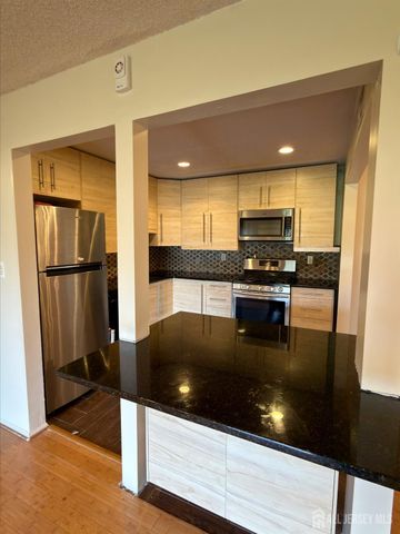 380 Lancaster Court, Piscataway, NJ 08854