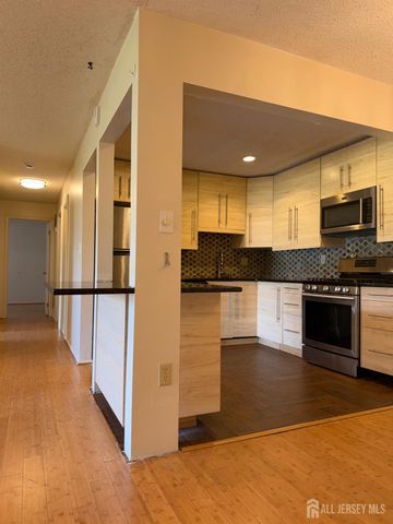 380 Lancaster Court, Piscataway, NJ 08854