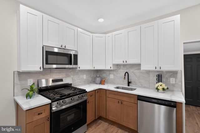 222 E DORSET ST, Philadelphia, PA 19119
