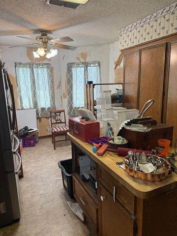 420 Post Oak Road, Wills Point, TX 75169