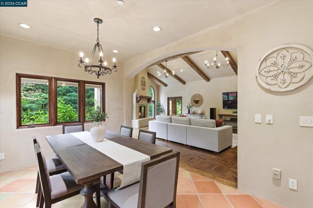 80 Rheem Blvd, Orinda, CA 94563