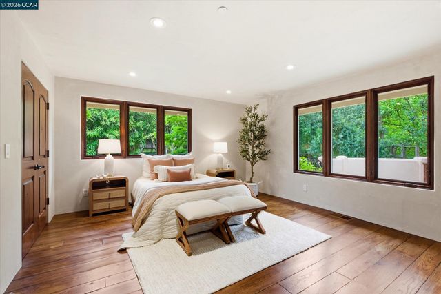 80 Rheem Blvd, Orinda, CA 94563