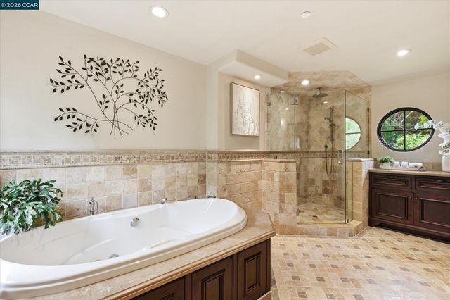 80 Rheem Blvd, Orinda, CA 94563